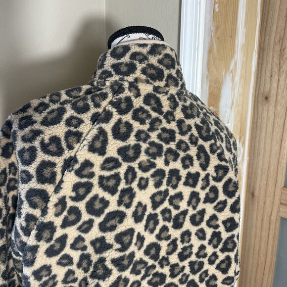 Abercrombie & Fitch Soft A&F Cozy Collection Leopard Print Sherpa Pullover Sz L - Picture 8 of 10